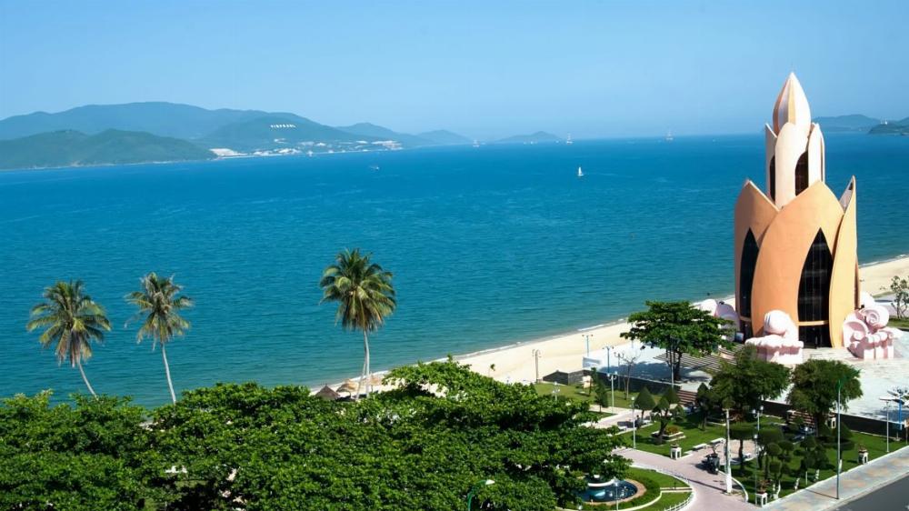 Nha Trang Cruise Port - City tour - 1 day car rental